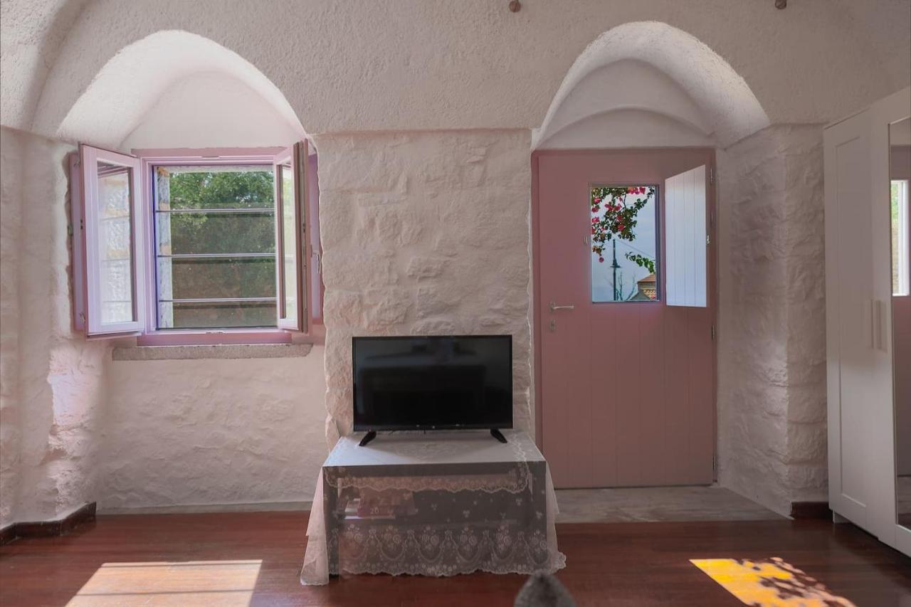 Iliana'S House - Spacious Cave House In The Center Of Areopolis Exterior foto
